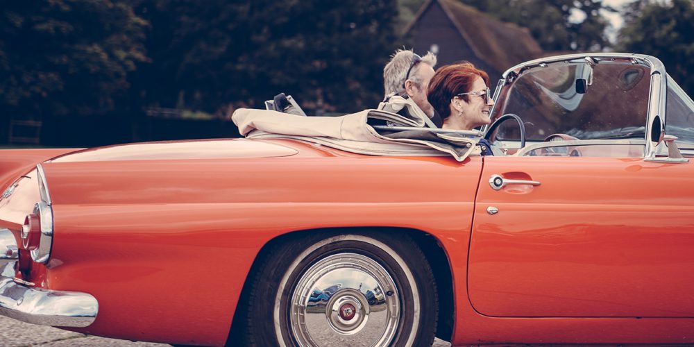 WANT TO KNOW HOW TO GET A CAR LOAN IF YOU RECEIVE CENTRELINK PAYMENTS OR ARE A PENSIONER? READ OUR AWESOME GUIDE HERE - HOOLU AUSTRALIA - BEST BAD CREDIT CAR LOAN PROVIDER
